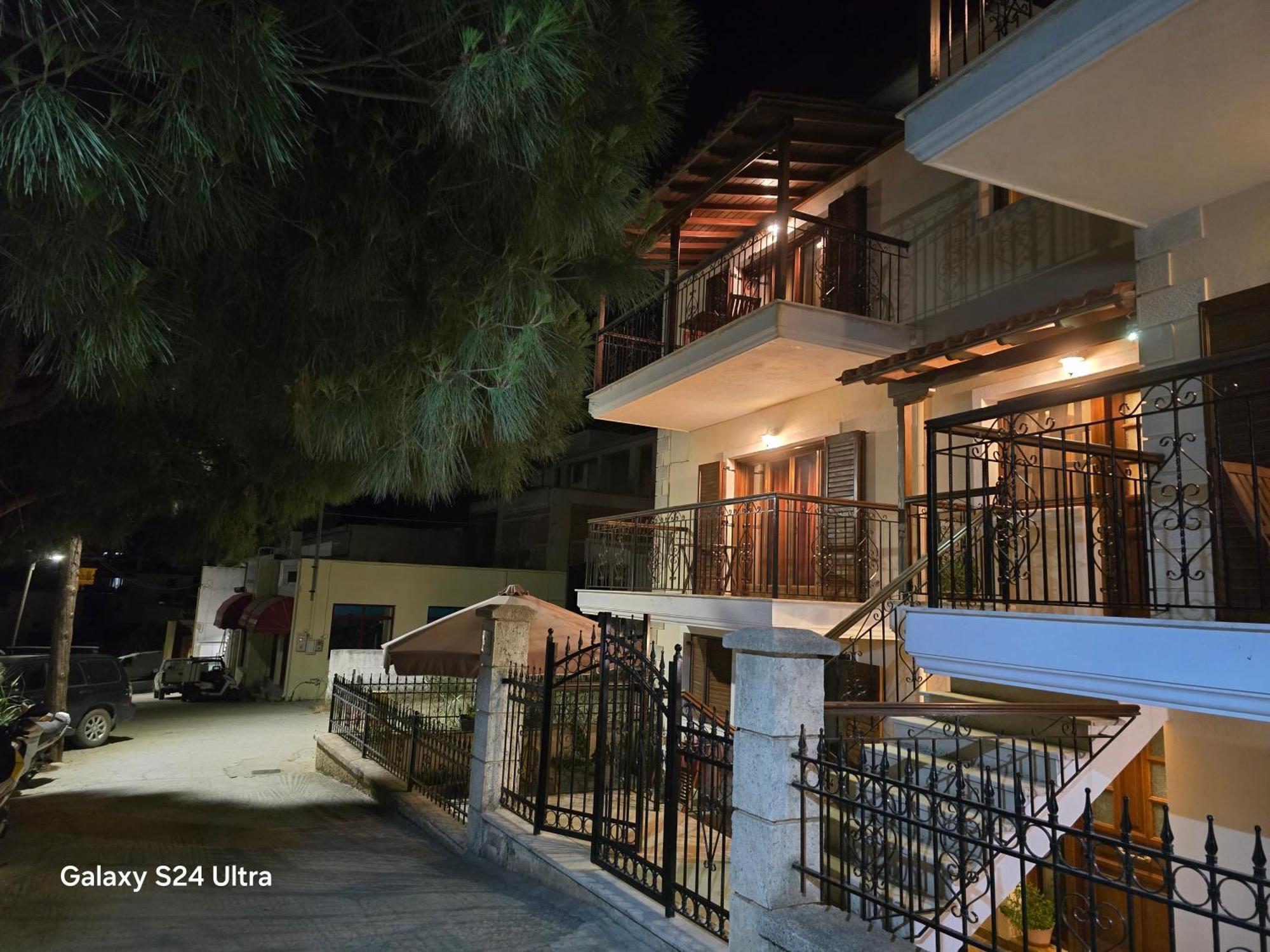 Filidas Apartments Skiathos Town Luaran gambar